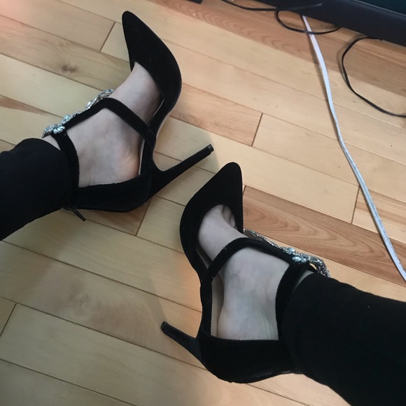 I don’t wear it - Picture 2 of 2